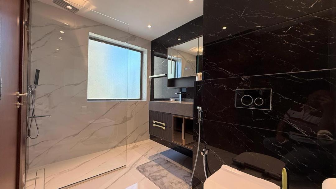 2br In Jbr, The Walk * Dubai